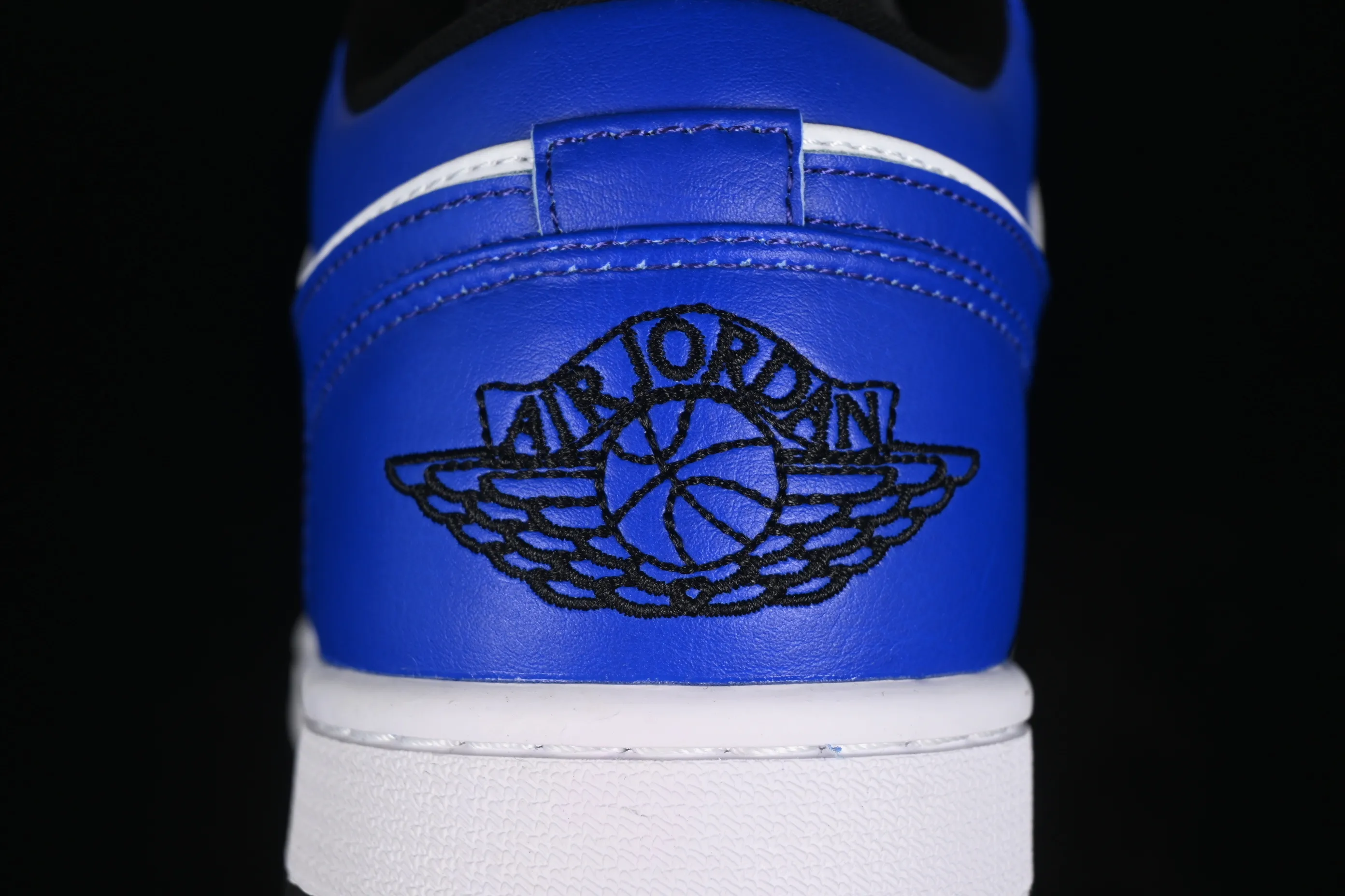 All categories Air Jordan Jordan series basketball shoes Air Jordan 1 Low Z version Air Jordan 1 Low AJ1 Joe 1 white and blue low-top retro basketball shoes 553558-124